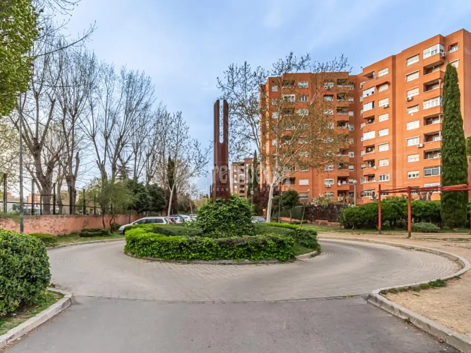 Box/plaza de garaje en alquiler en Zarzaquemada - Carrascal en Leganés