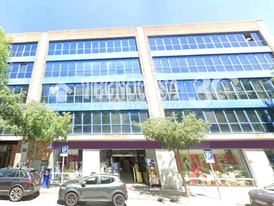 Local comercial en venta en San Blas en Simancas en Madrid
