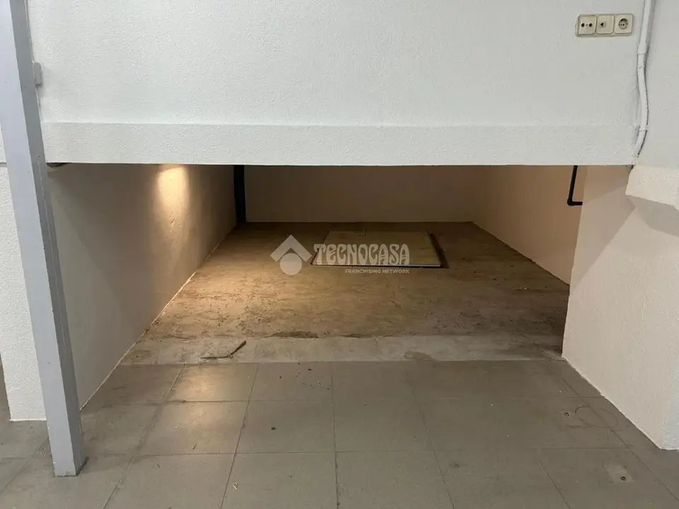 Local comercial en alquiler en Calle Infanta mercedes en Tetuán en Madrid