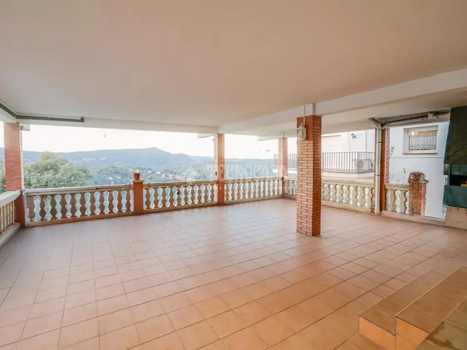 Casa en venta en Torrelles De Llobregat