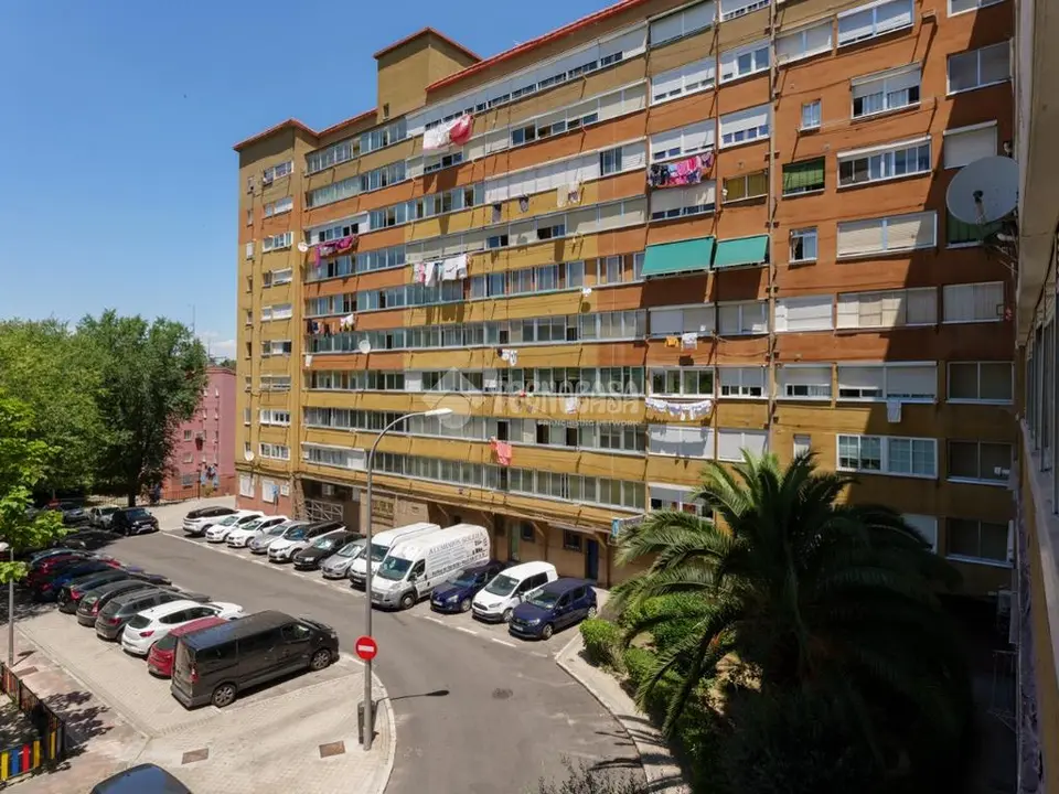 Piso en venta en Ciudad Lineal en Pueblo Nuevo en Madrid