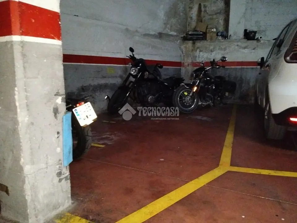 Box/plaza de garaje en venta en Viladecans