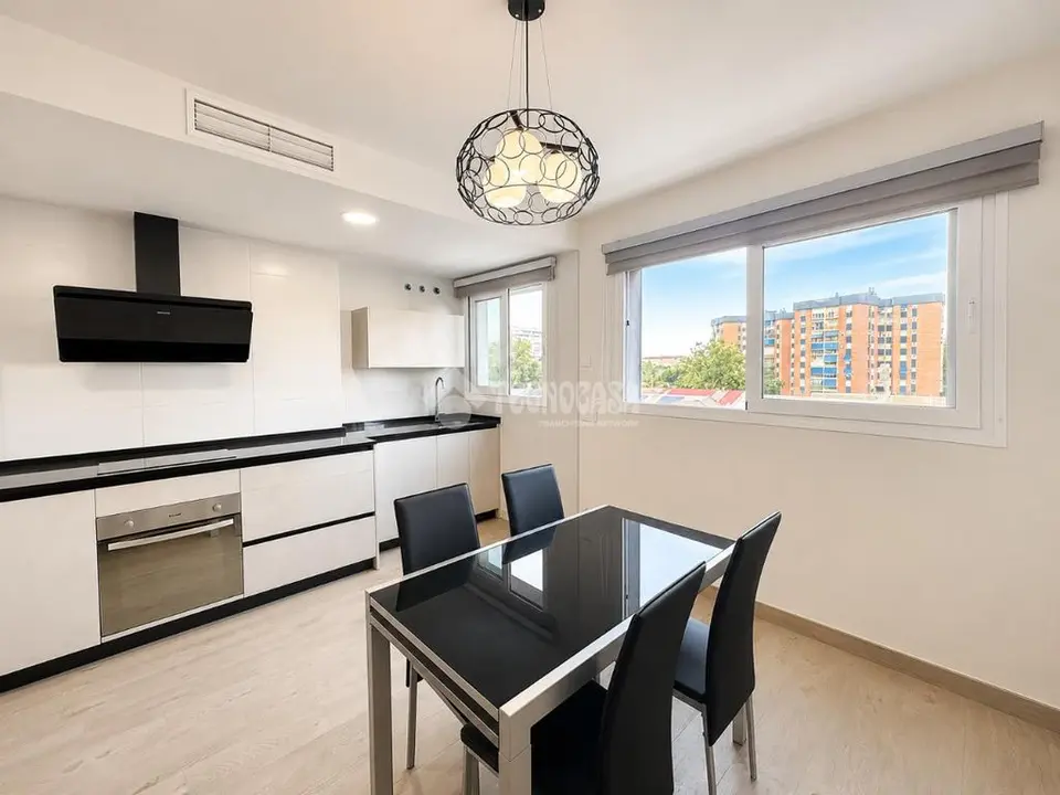 Piso en venta en Carretera De Cádiz en La Paz - P. Mediterraneo - Puerta Blanca en Málaga