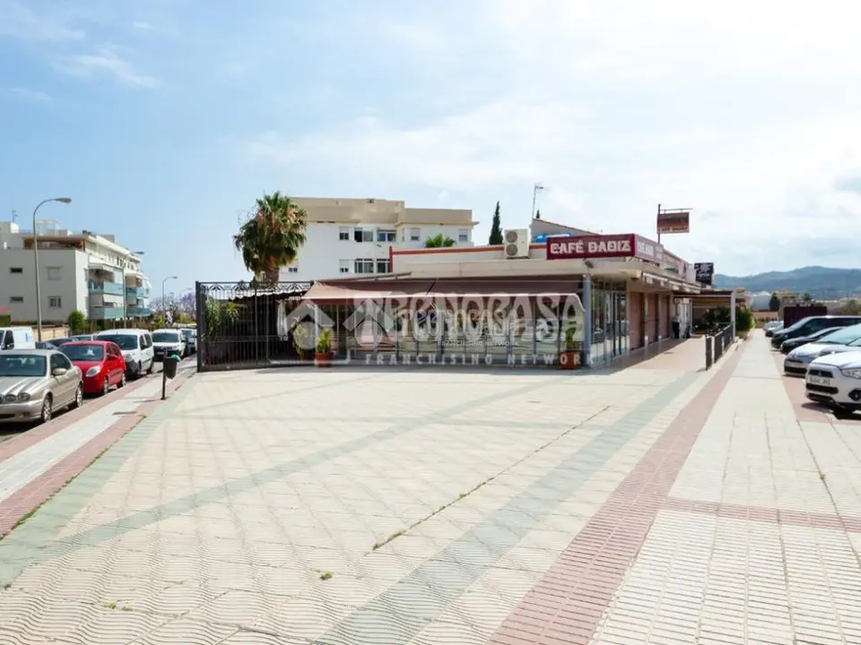 Local comercial en venta en Vélez-Málaga