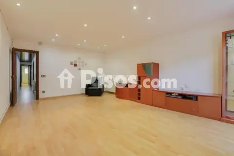 Piso en Carrer d'Enric Prat de la Riba