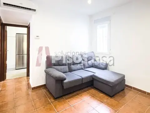 Piso en calle de Constancia