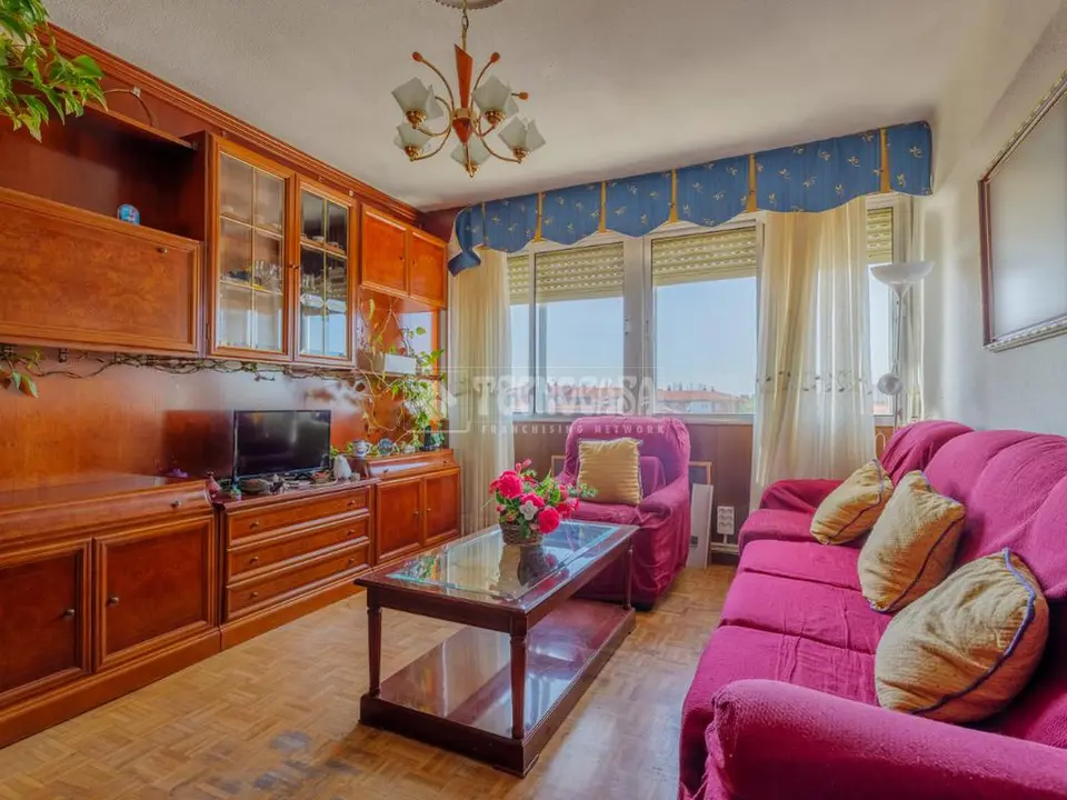 Piso en venta en Ciudad Lineal en Pueblo Nuevo en Madrid