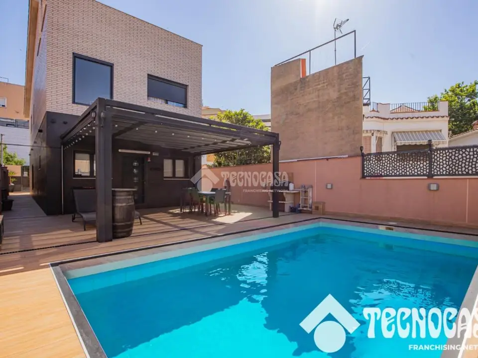 Casa en venta en Santa Coloma De Gramenet