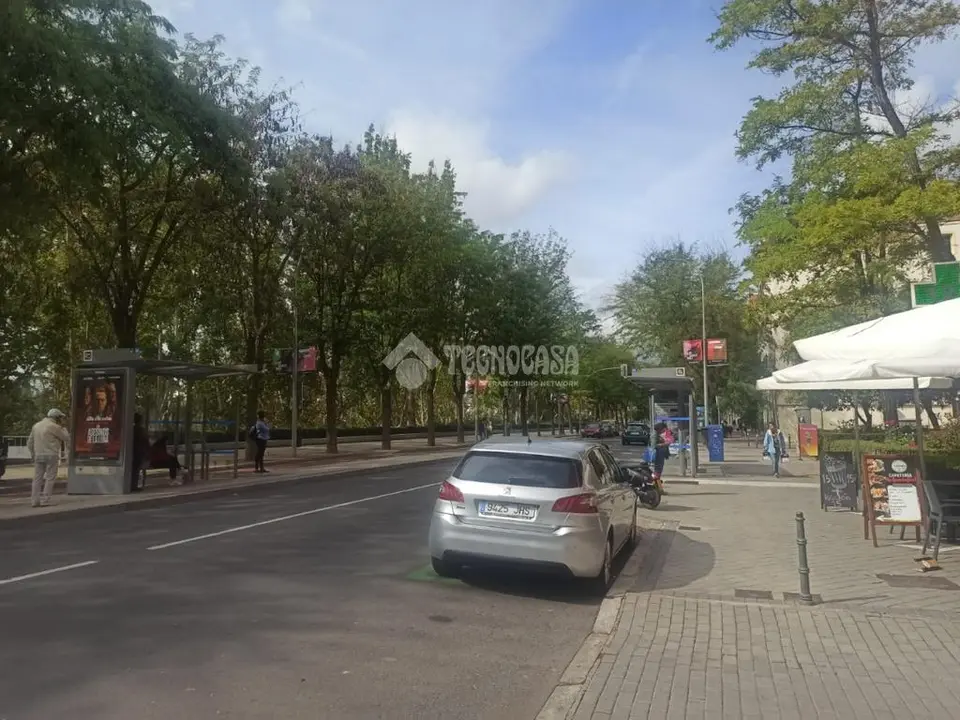 Box/plaza de garaje en alquiler en Paseo de las Yeserías en Arganzuela en Madrid