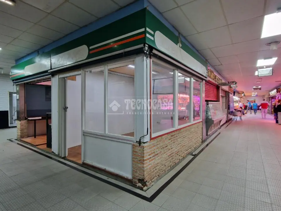 Local comercial en venta en C. de Federico Grases en Carabanchel en Madrid