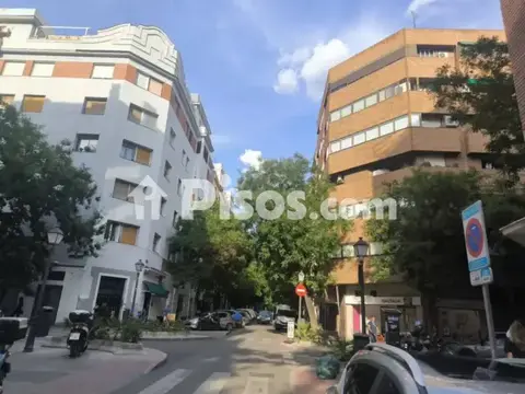 Piso en calle de Ayala