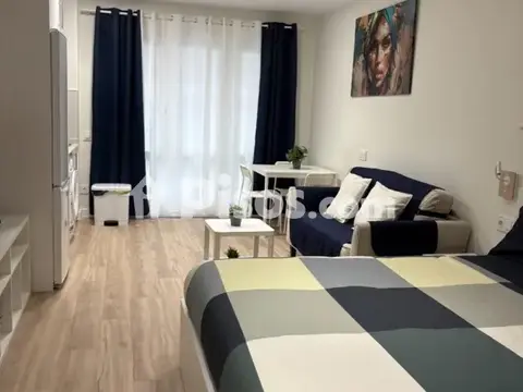 Estudio en calle de María Teresa