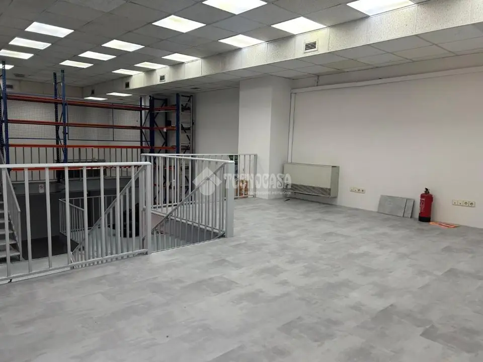 Local comercial en alquiler en Calle Infanta mercedes en Tetuán en Madrid