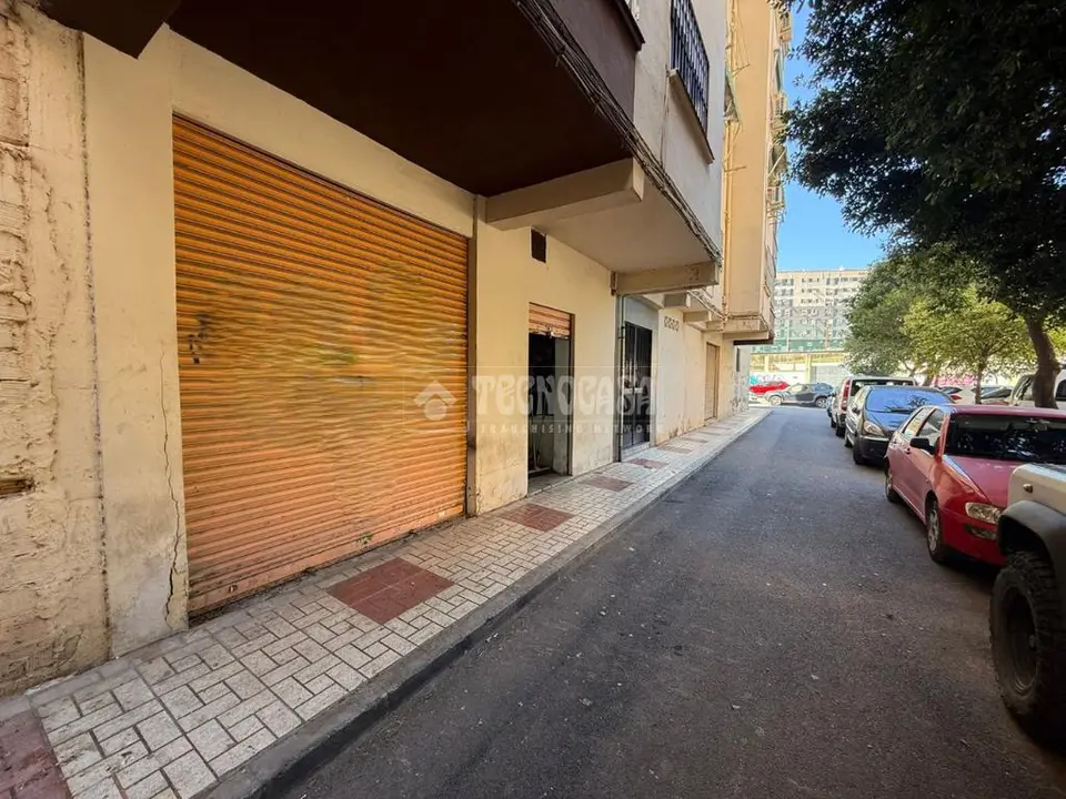 Local comercial en venta en Teatinos - Portada Alta - Carlos Haya en Carlos De Haya en Málaga