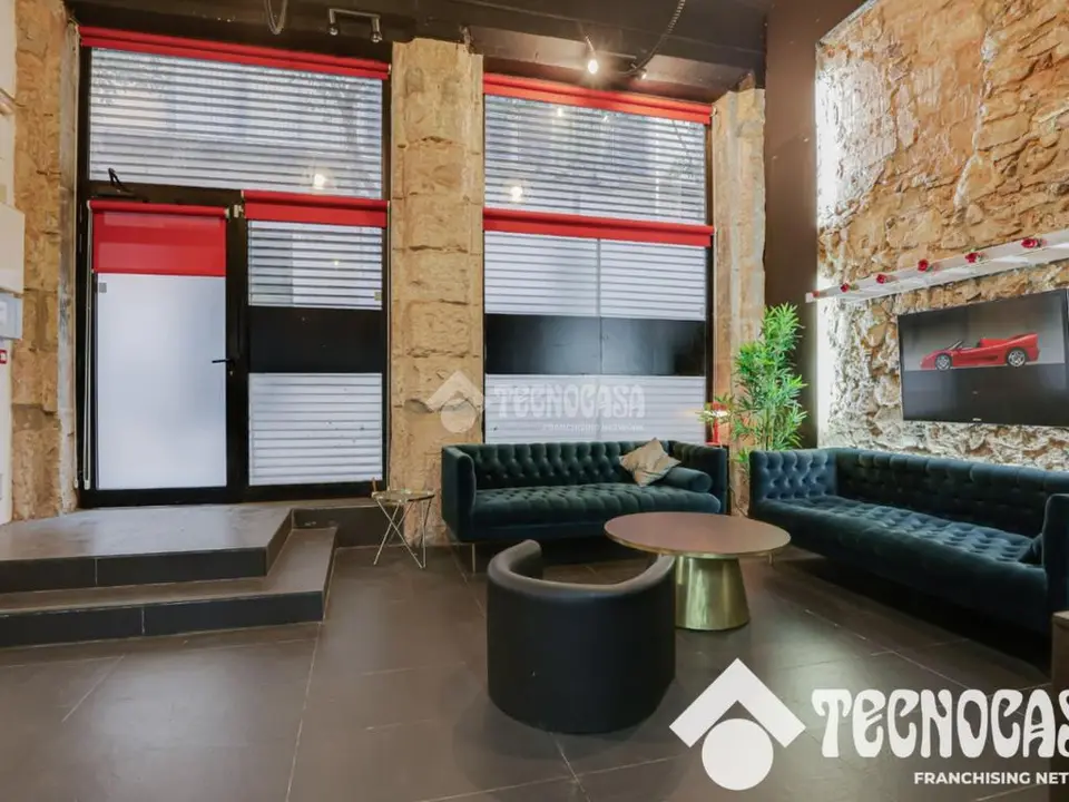 Piso en venta en Ciutat Vella en El Raval en Barcelona