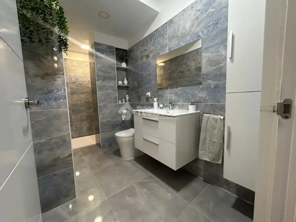 Piso en venta en Sants - Montjuïc en Zona Franca - Port en Barcelona
