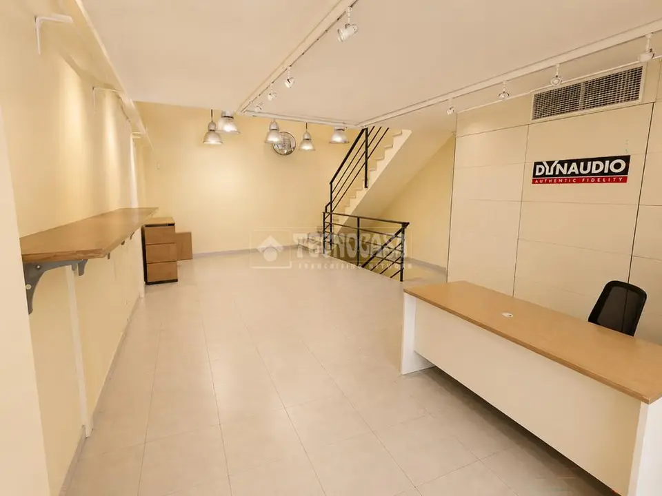Local comercial en venta en Eixample en La Nova Esquerra De L'eixample en Barcelona