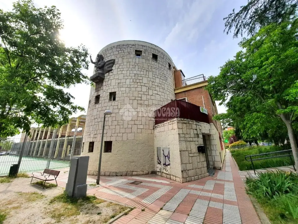 Local comercial en alquiler en San Blas en Canillejas en Madrid