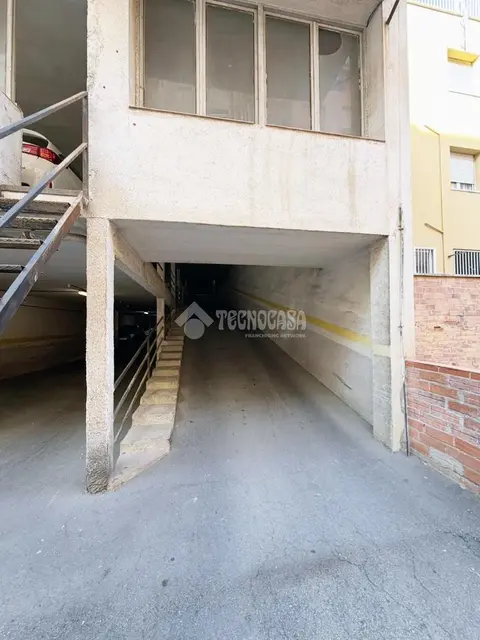 Box/plaza de garaje en venta en Gràcia en El Coll en Barcelona