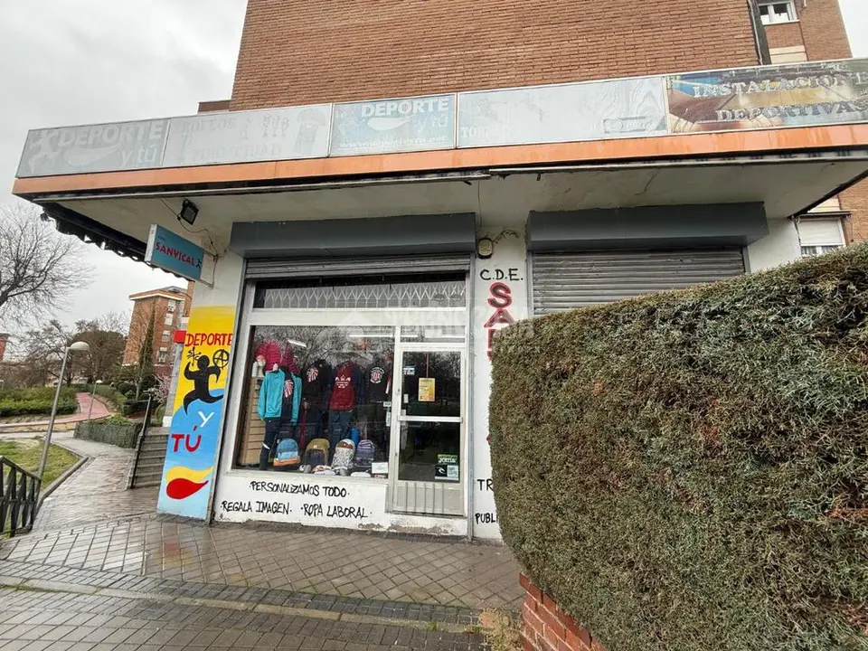 Local comercial en venta en Av. de Canillejas a Vicálvaro en San Blas en Madrid