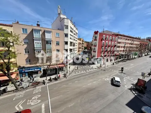 Piso en Palomeras Bajas