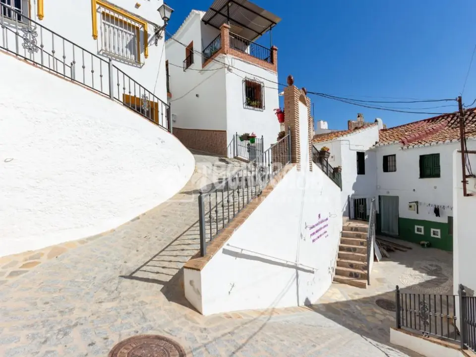 Casa en venta en Almáchar