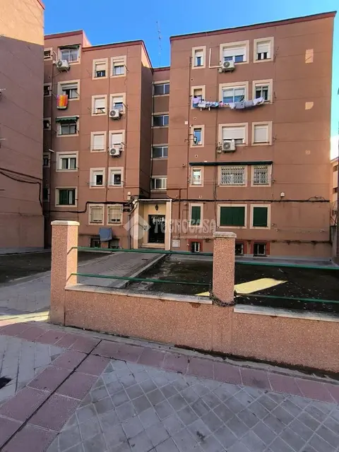 Piso en venta en Ciudad Lineal en Pueblo Nuevo en Madrid