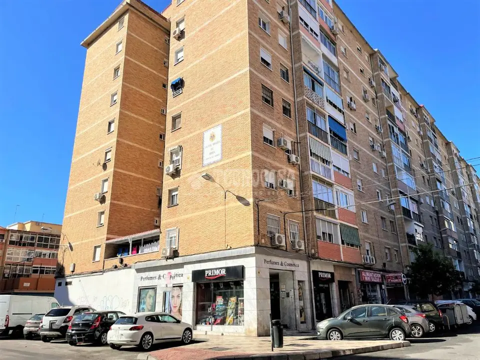 Local comercial en venta en Carretera De Cádiz en La Luz - El Torcal en Málaga