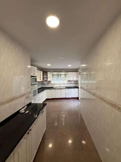Casa en venta en Carrer d'Àngel Guimerà en Sant Joan Despí