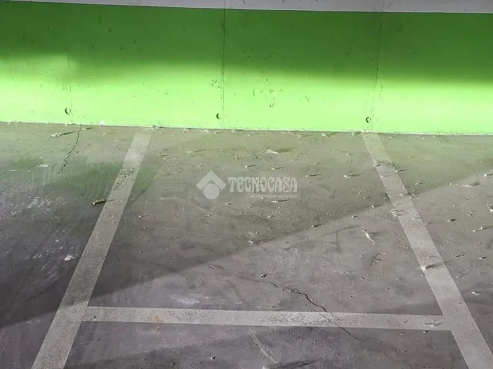Box/plaza de garaje en venta en Calle Fernando IV en San Blas en Madrid