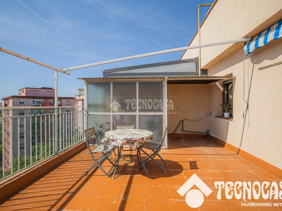 Piso en venta en La Salut en Badalona