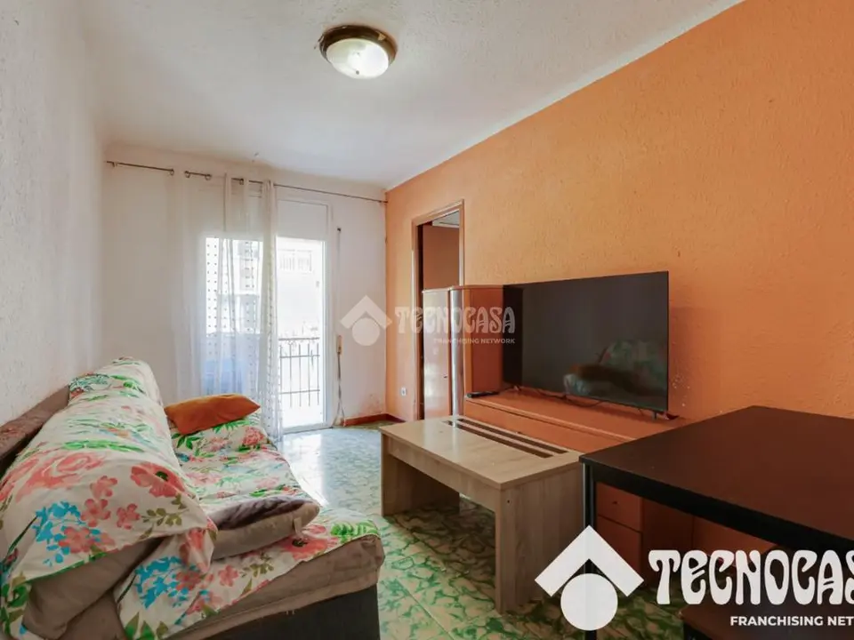 Piso en venta en Artigas - Llefià en Badalona