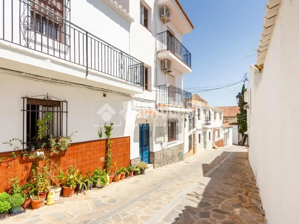Piso en venta en Comares