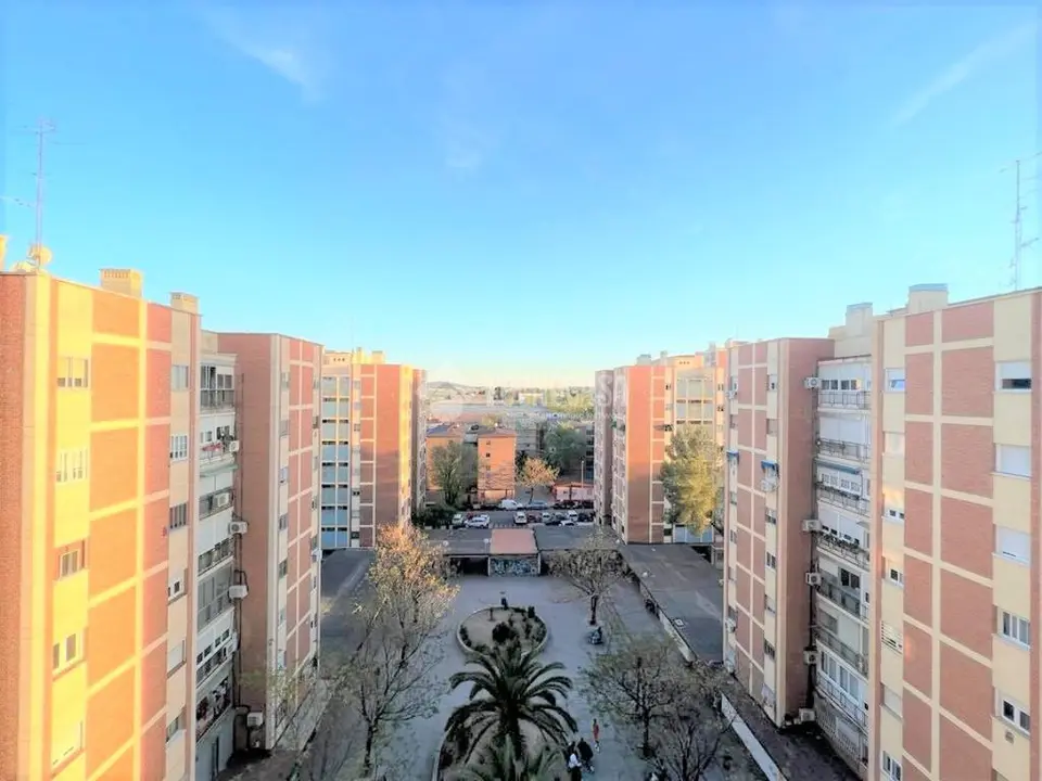 Local comercial en venta en Villaverde en San Cristóbal en Madrid