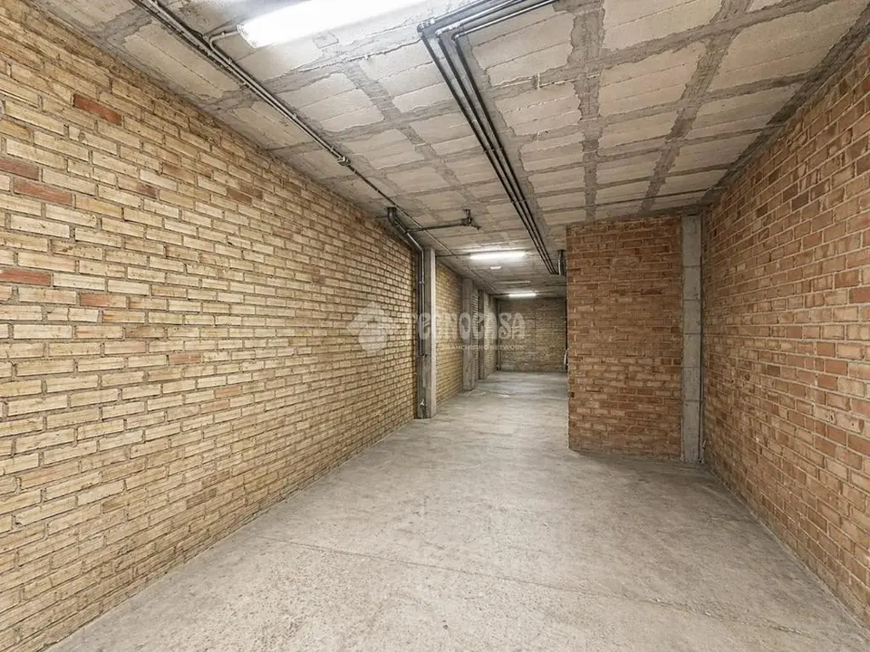 Local comercial en venta en Antequera