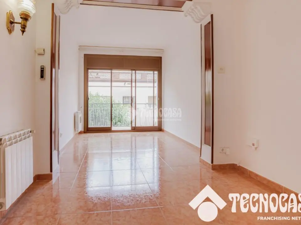 Piso en venta en Artigas - Llefià en Badalona