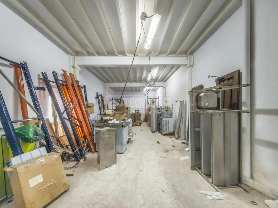 Local comercial en alquiler en Ciudad Lineal en Ventas en Madrid