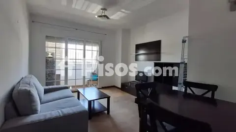 Apartamento en calle de Simón Bolívar