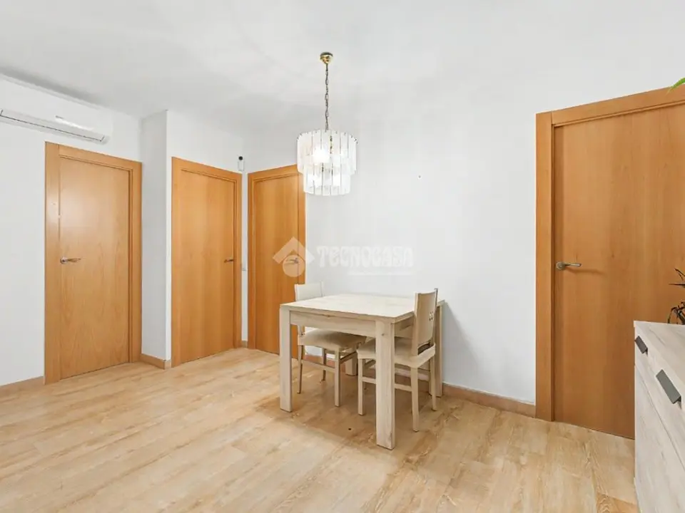 Piso en venta en La Gavarra en Cornellà De Llobregat