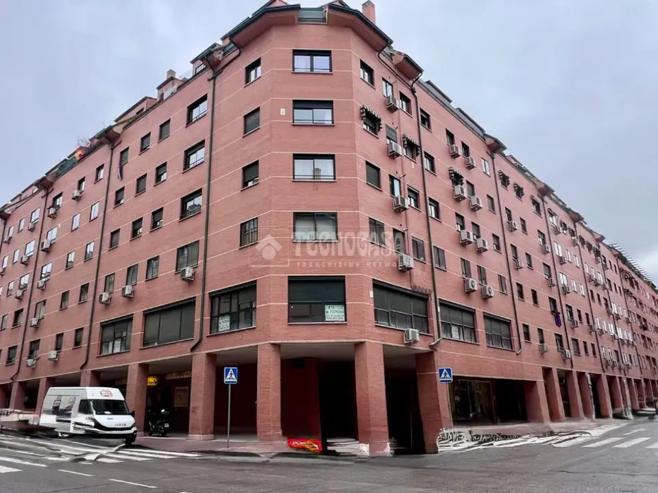Local comercial en alquiler en Chorrillo - Estación - Ensanche en Alcalá De Henares