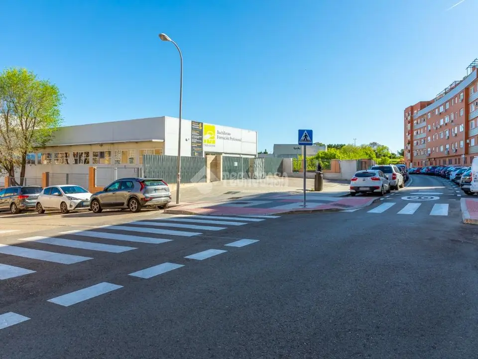 Box/plaza de garaje en venta en Fuencarral en Fuencarral - Tres Olivos - Virgen De Begoña en Madrid