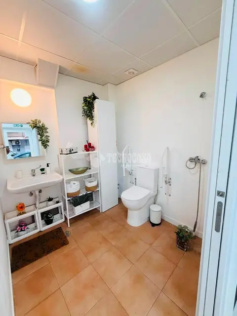 Local comercial en venta en Villa De Vallecas en Casco Histórico De Vallecas en Madrid