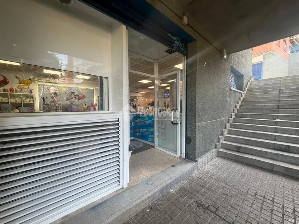 Local comercial en venta en Sant Vicenç Dels Horts