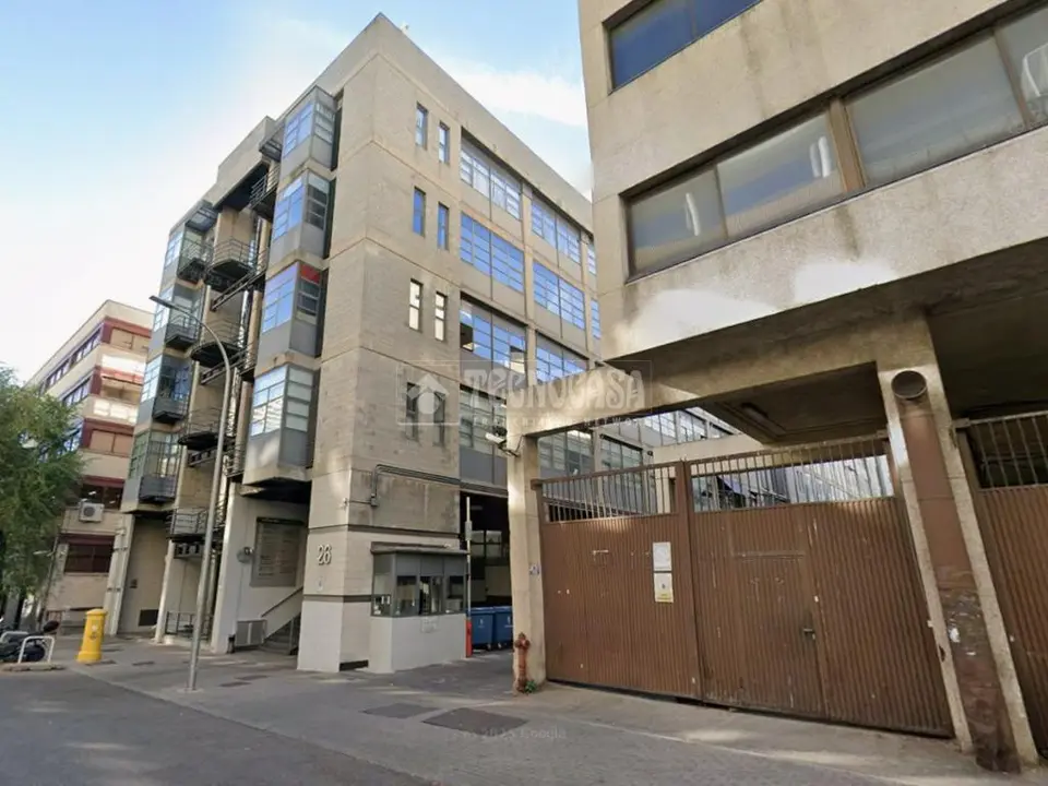 Local comercial en alquiler en San Blas en Simancas en Madrid