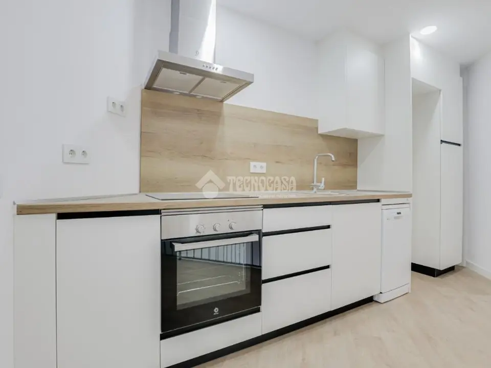 Piso en venta en Artigas - Llefià en Badalona