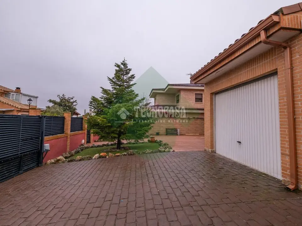 Casa en venta en Griñón