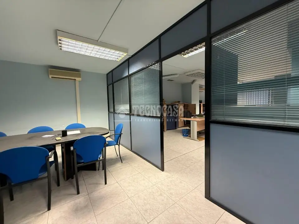 Local comercial en venta en Carrer del Tenor Masini en Sants - Montjuïc en Barcelona