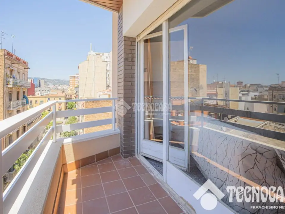 Piso en venta en Carrer del Consell de Cent en Sants - Montjuïc en Barcelona