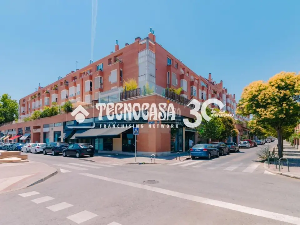 Piso en venta en San Blas en Salvador en Madrid