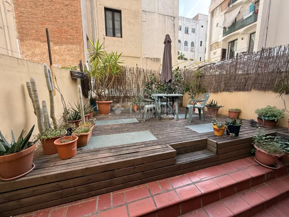 Piso en venta en Ciutat Vella en El Raval en Barcelona